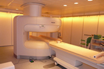 Am bekanntesten ist die Nutzung von Helium zum Abkühlen von Kernspin- bzw. Magnetresonanztomographen (MRTs) in Krankenhäusern und Radiologiepraxen