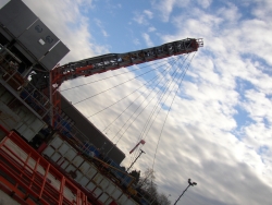 Errichtung der Winde zum Einbau des Schutzstrangs im Januar 2011